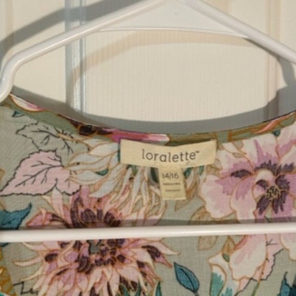 Loralette Sage Floral Maxi Dress - 14/16 with POCKETS - Picture 7 of 7